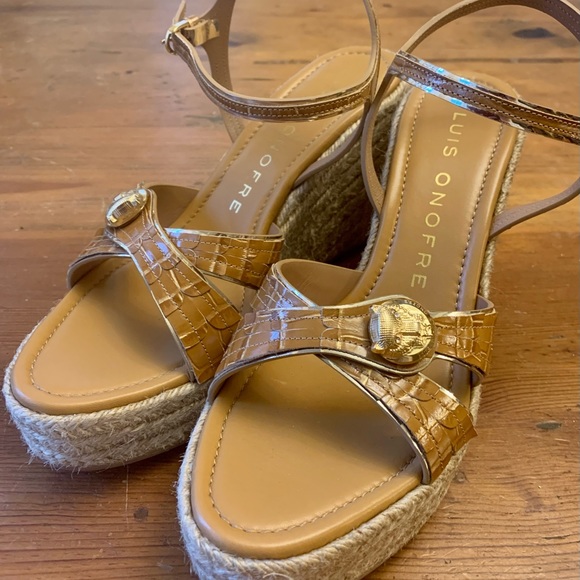 Luis Onofre Wedge Sandals w Gold Lion - Picture 4 of 9